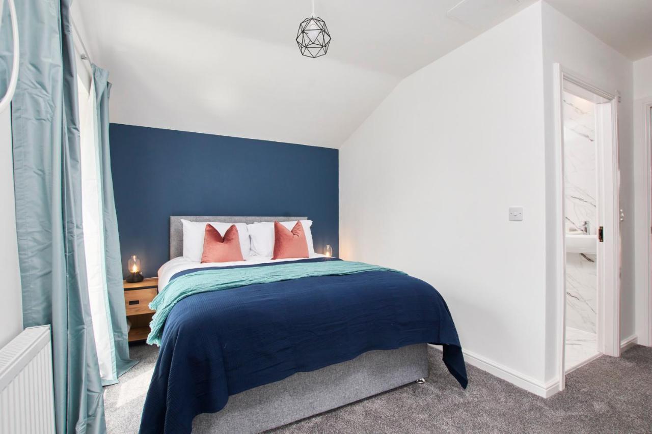 Vila Fabulous 5 Bed House W Parking Manchester Exteriér fotografie