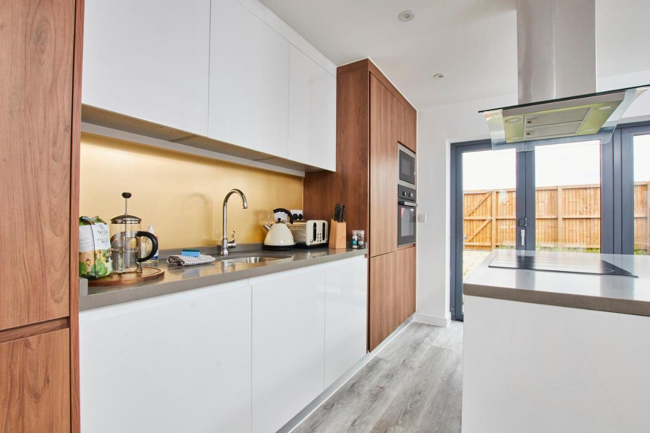 Vila Fabulous 5 Bed House W Parking Manchester Exteriér fotografie