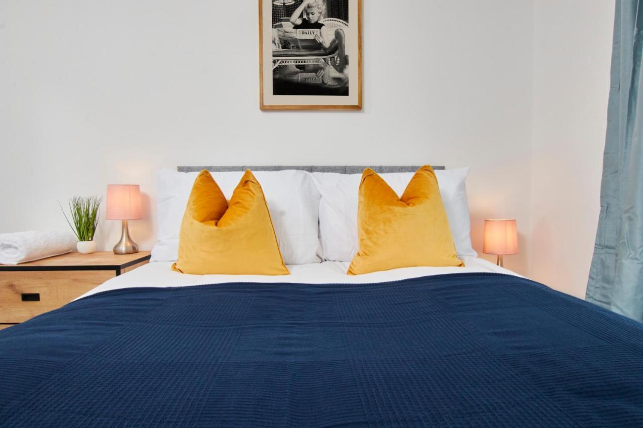 Vila Fabulous 5 Bed House W Parking Manchester Exteriér fotografie